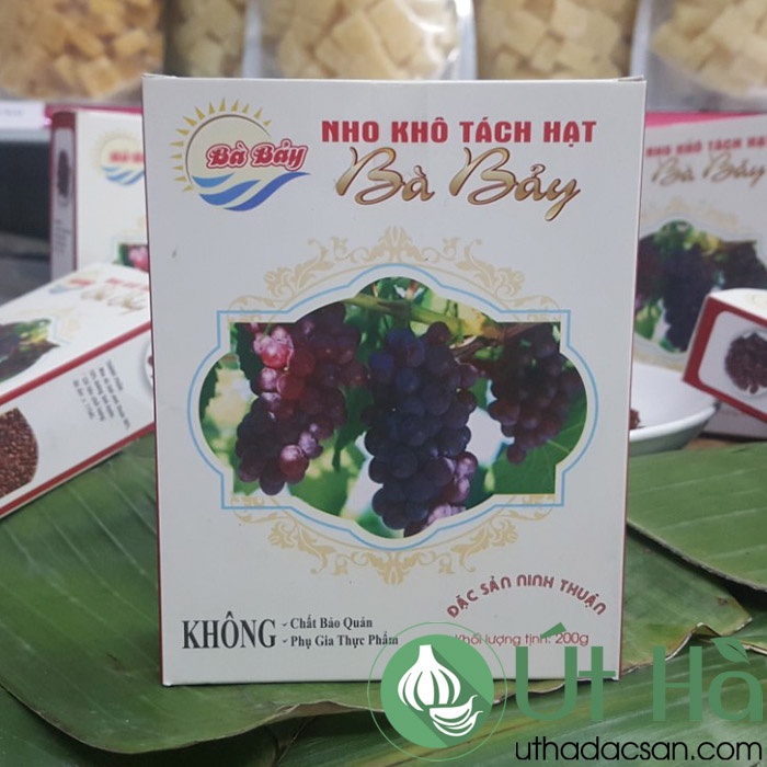 Nho Khô Ninh Thuận Hộp 200gr Bà Bảy Mứt Nho Tự Nhiên Không Chất Bảo Quản - Út Hà Đặc Sản