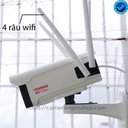 Camera Yoosee ngoài trời 48 led, xoay 180 độ siêu chống nước, xoay 180 độ,  xem đêm có màu, bảo hành 12 tháng