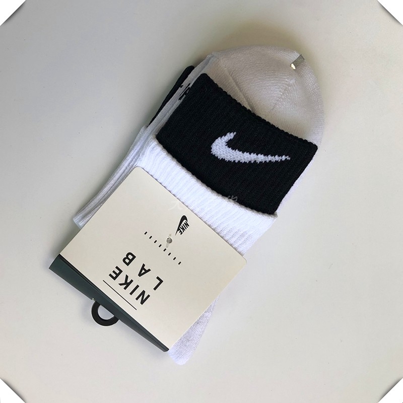 Tất Vớ Cổ Cao Nike Hai Màu Chuẩn Đẹp Phong Cách