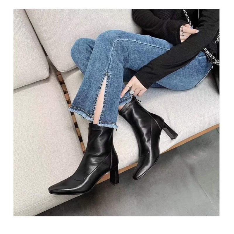 BOOTS DA MỀM KHOÁ SAU | Đen, nâu