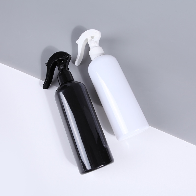 Bình Xịt Nước Hoa Bằng Nhựa Áp Suất Cao Màu Sắc Đơn Giản Dung Tích 300/500ml