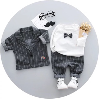 Set vest nhí 3 chi tiết.