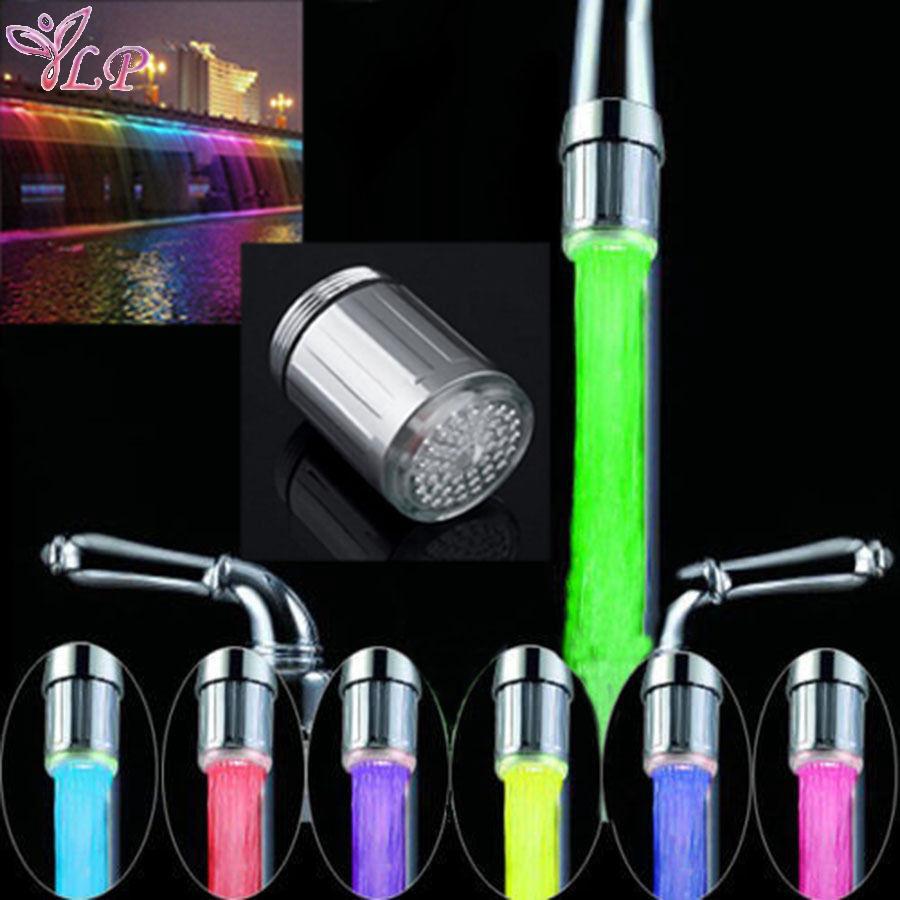Đầu Vòi Nước Có Đèn Led Đổi 7 Màu