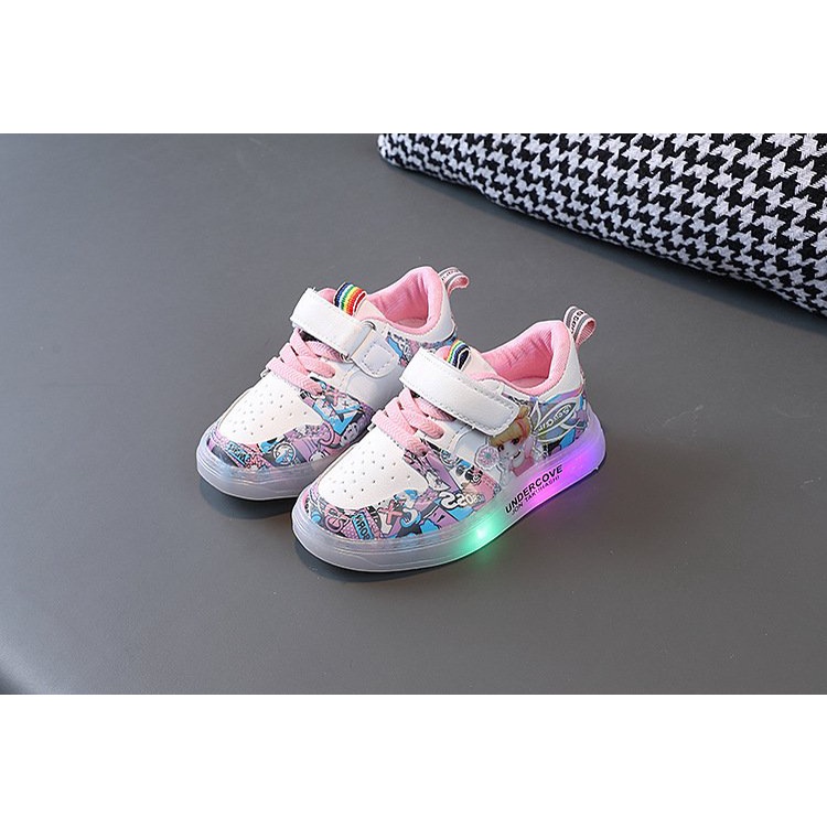 Giày thể thao cho bé gái hàng QCCC có gắn đèn led họa tiết trang trí xinh xắn full hộp Babybees LED881