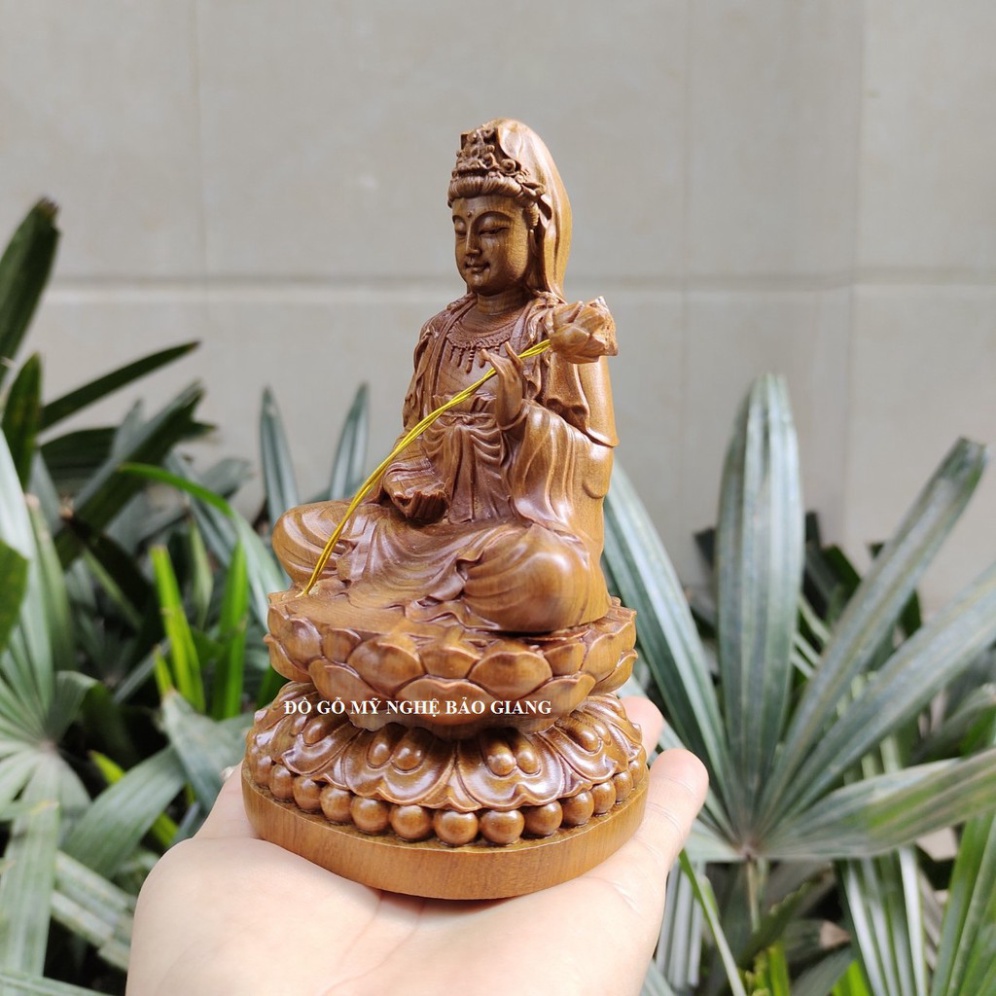 Tượng phật Đại Thế Chí bồ tát bằng gỗ