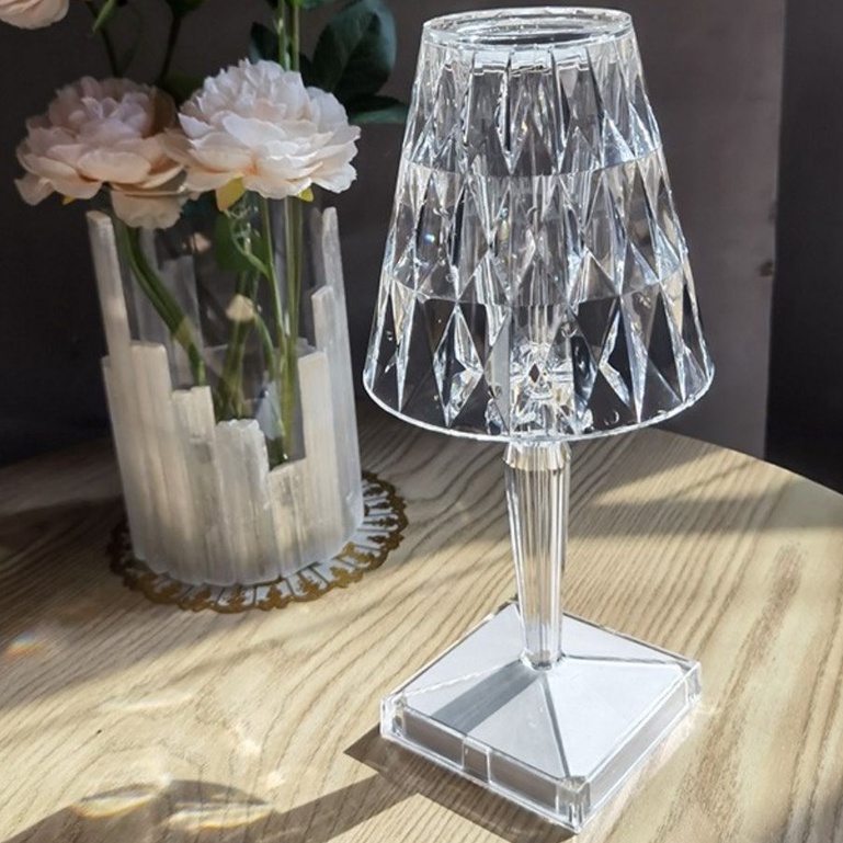 Đèn Ngủ - Đèn Led Để Bàn Pha Lê Sạc Usb Trang Trí Phòng Ngủ Độc Đáo - #denngu