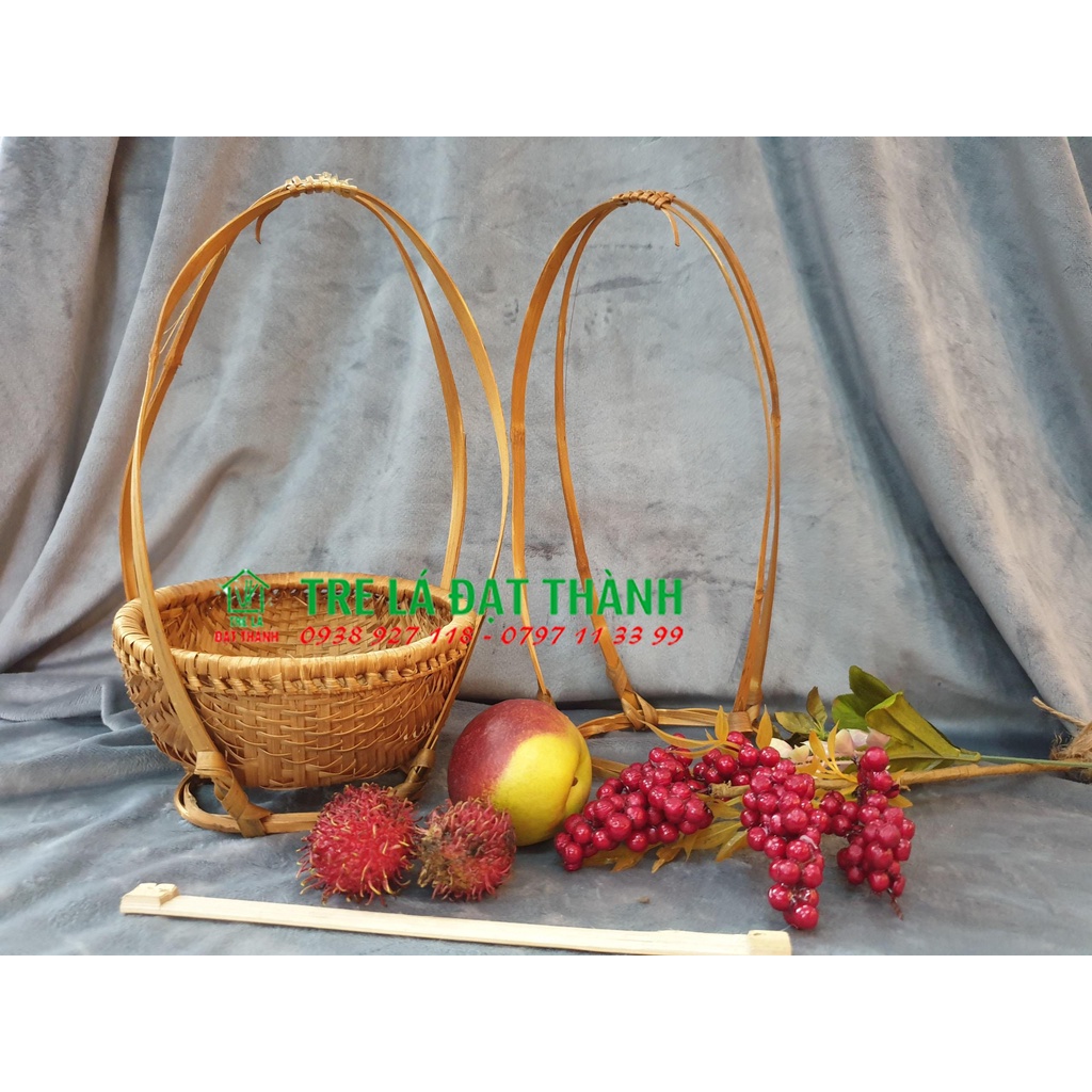 Quang gánh tre hun khói, trang trí bằng tre tự nhiên