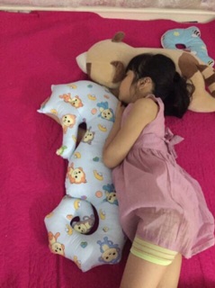 Gối ôm cá ngựa cho bé