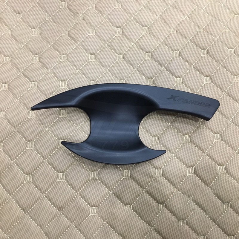Chén Cửa (Hõm Cửa) Nhựa Đen, Xi Mitsubishi Xpander