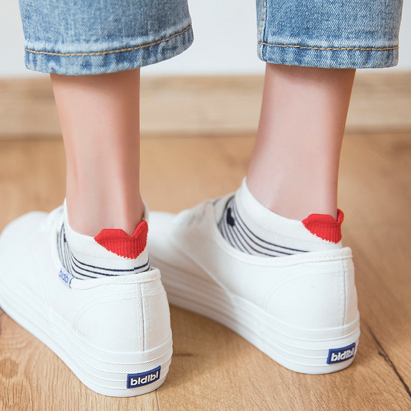 Đôi vớ cotton in họa tiết trái tim dễ thương xinh xắn cho nữ