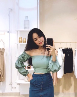 Áo croptop rớt vai nhúng