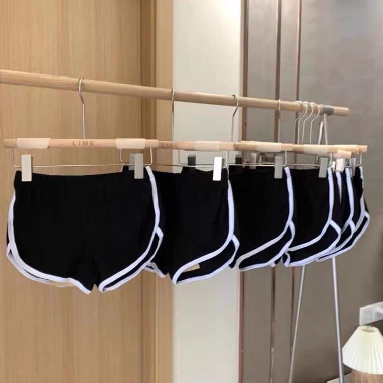 Quần Short Viền Đùi Kẻ Trắng Nữ Shorts Thể Thao Dáng Ngắn Năng Động Trẻ Trung Màu Đen Ulzzang HOT