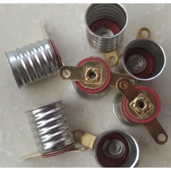 ĐUÔI ĐÈN E10 CÁC LOẠI