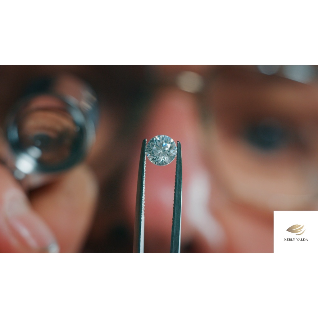 Kim Cương Nhân Tạo Moissanite  giác cắt tròn Tiêu Chuẩn Mỹ
