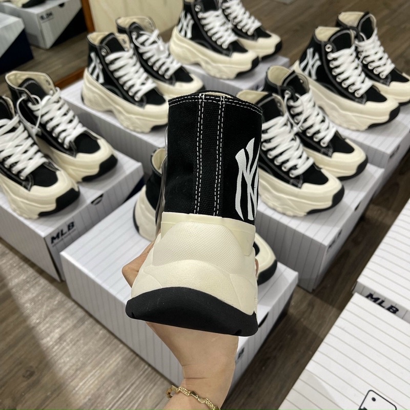 GIÀY M.L.B CHUNKY WHITE BLACK SC