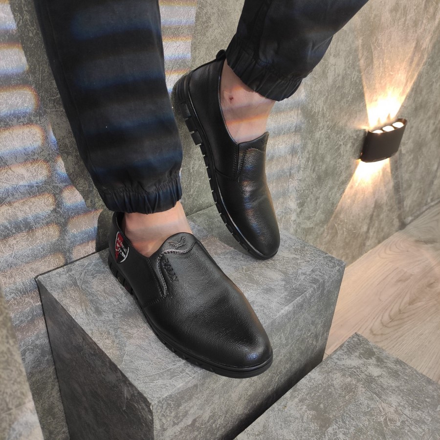 [Mã FAMALLT5 giảm 15% đơn 150K] Giày lười đen đế đen MĐ G456 MuiDoi | BigBuy360 - bigbuy360.vn