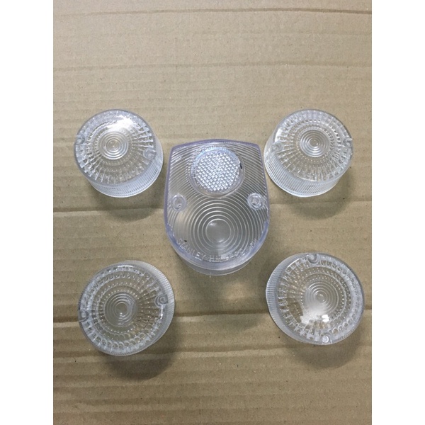 Bộ chụp xi nhan và đèn hậu cub 81-86 màu trắng