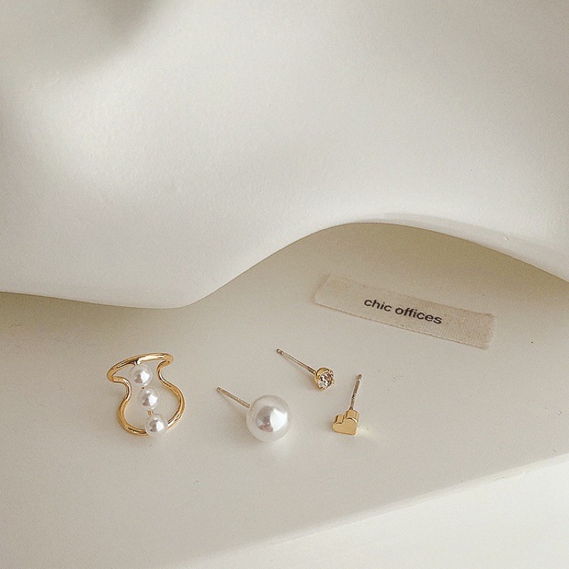 Set 4 khuyên mini 1 kẹp vành tai 𝐥𝐚𝐫𝐞𝐢𝐧.𝐚𝐜𝐜𝐞𝐬𝐬𝐨𝐫𝐢𝐞𝐬
