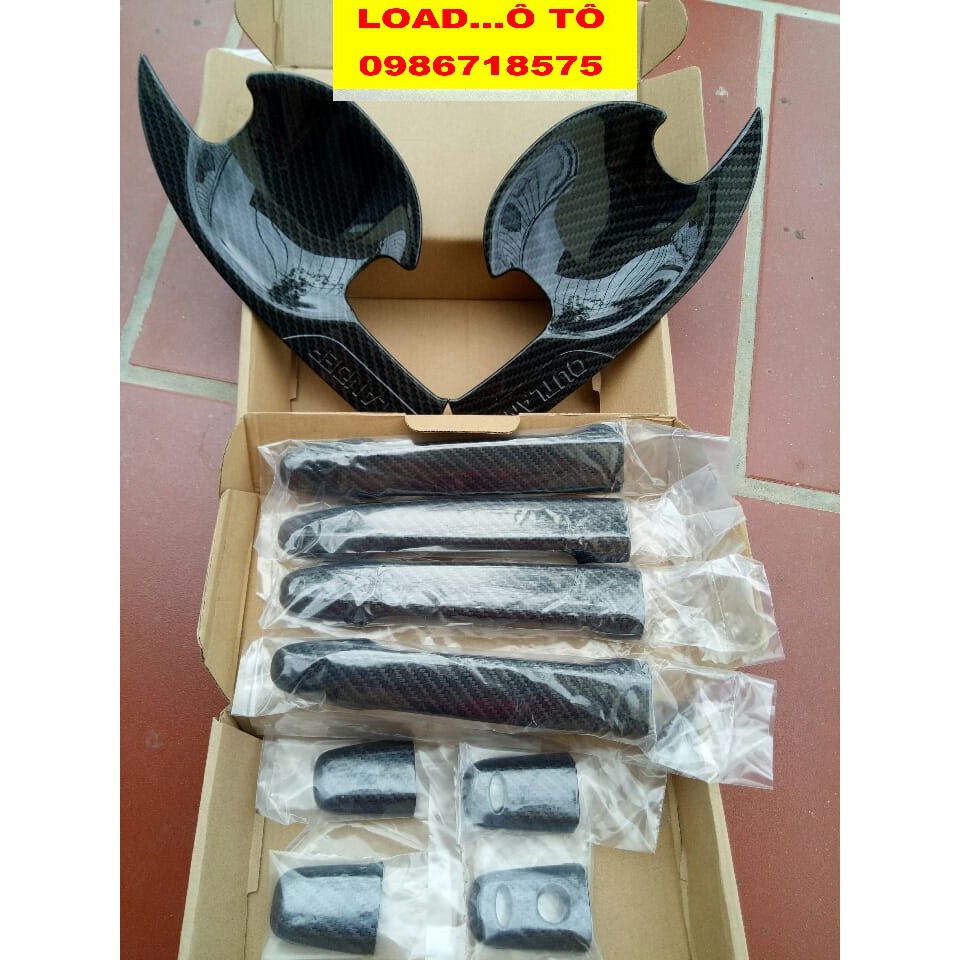 Ốp Tay Nắm, Hõm Cửa Xe Mitsubishi Outlander 2022-2018 Mẫu Carbon Cao Cấp Nhất Thị Trường