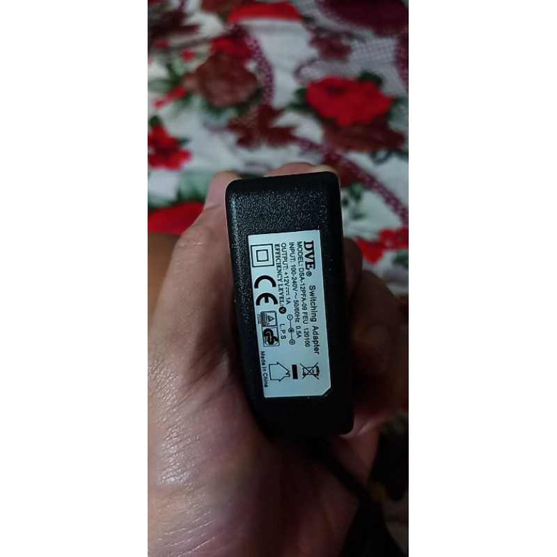 Adapter nguồn DVE 12V-1A