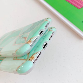 Ốp iPhone vân đá ghép ô