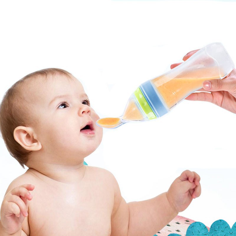 Bình Tập Ăn Bằng Silicone Kèm Muỗng Tiện Lợi Dành Cho Trẻ