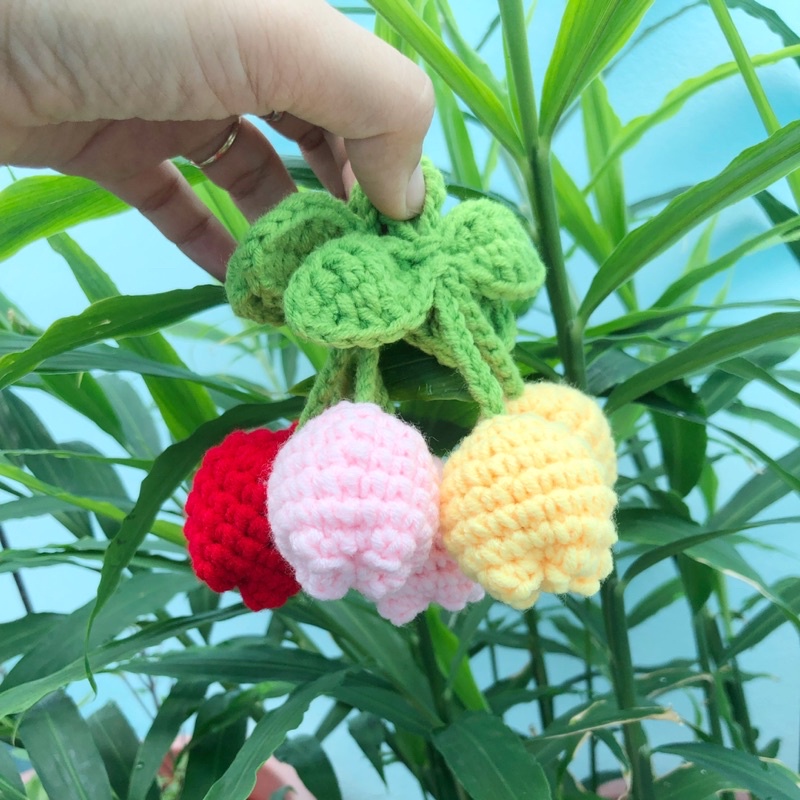 Móc khoá len hoa tulip