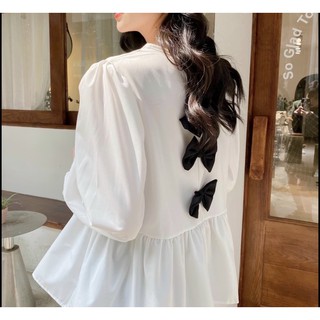 Áo peplum trắng 3 nơ sau ( giá sale)