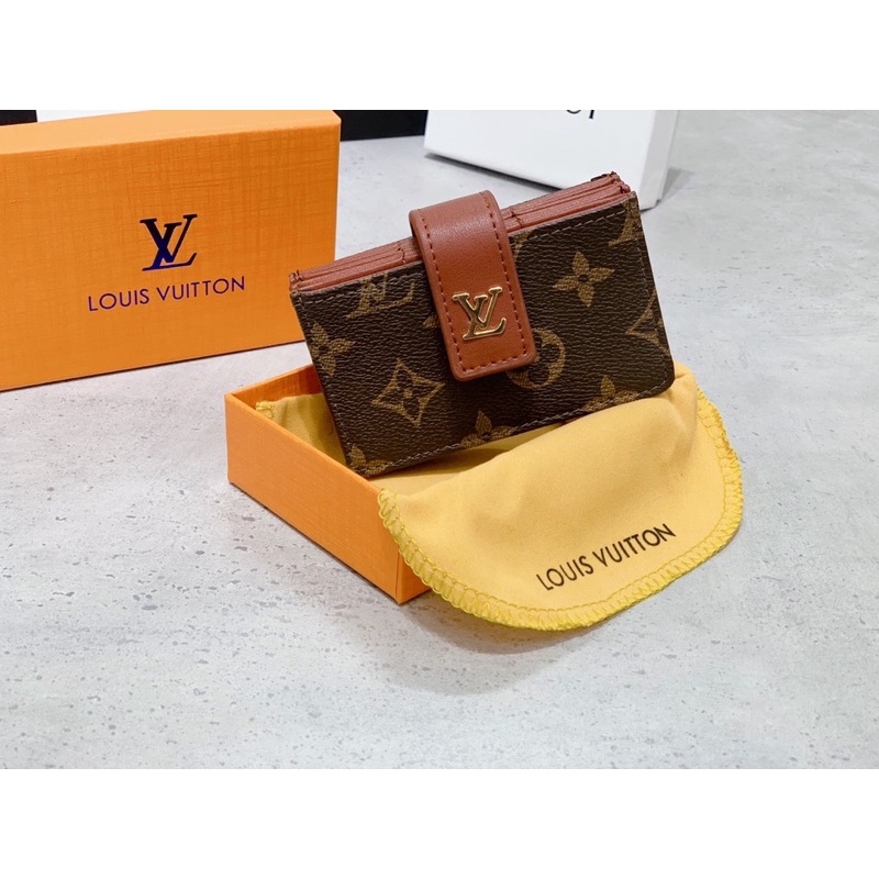 Ví đựng thẻ chuyên dụng các hãng