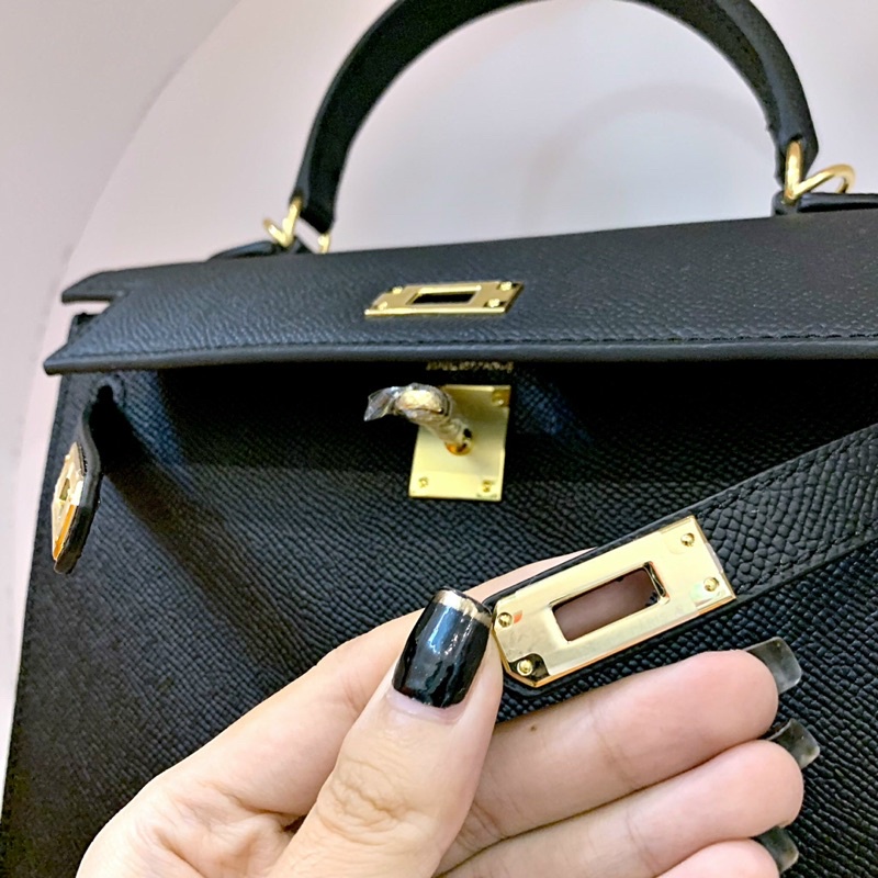 Túi xách QUẢNG CHÂU CAO CẤP Hơi Mệt