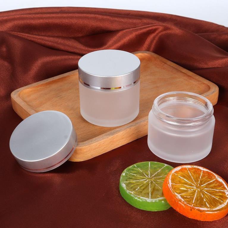 Hủ Chiết Mỹ Phẩm Thủy Tinh Nắp Bạc 30g,50g , hủ đựng mỹ phẩm , phụ kiện du lịch