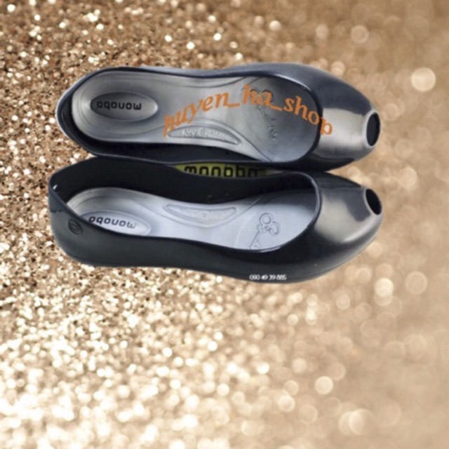 Giầy  nhựa đế thấp đen Thái Lan monobo | BigBuy360 - bigbuy360.vn