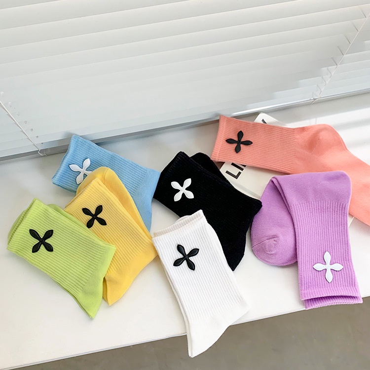 Vớ Thể Thao Màu Sắc Ngọt Ngào Thời Trang Xuân Hè 2022 Cho Nữ