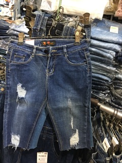 jeans lửng gối