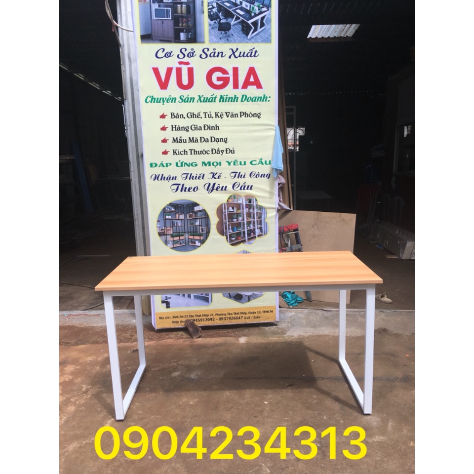 Bàn học, bàn làm việc chân sắt mặt gỗ