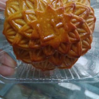 BÁNH TRUNG THU CON HEO