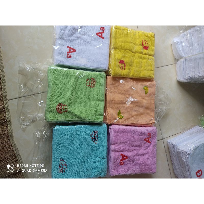 Combo 50 khăn mầm non in hình sắc nét