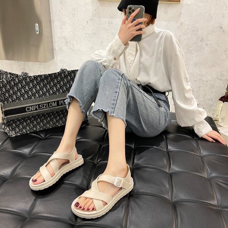 Dép quai hậu cao su 3 quai chéo khuy Vuông