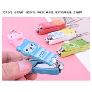 Bấm móng tay cute đáng yêu
