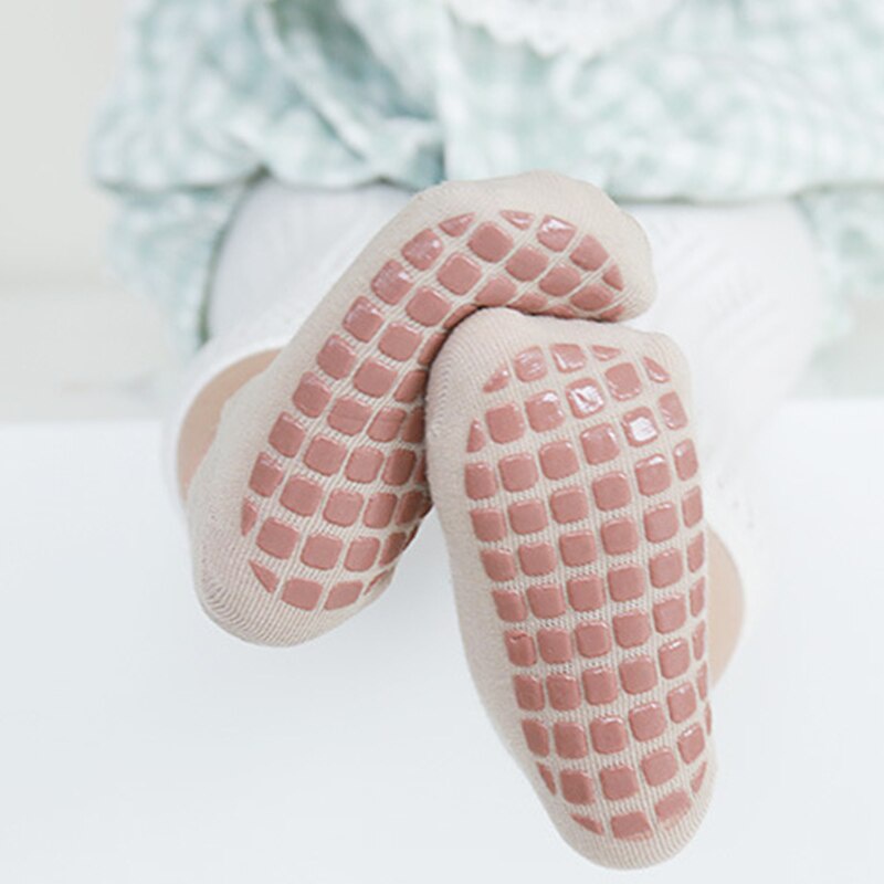 Vớ Cotton Mềm Chống Trượt In Họa Tiết Hoạt Hình Dễ Thương Thời Trang Thu Đông Cho Bé Sơ Sinh