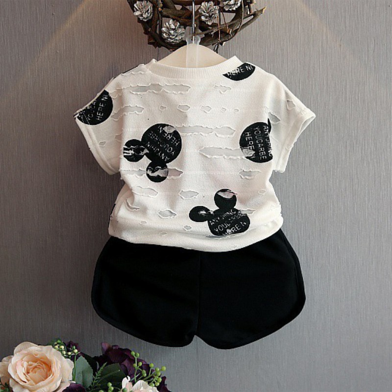 Set áo thun tay ngắn &amp; quần short in hình chuột Mickey cho bé
