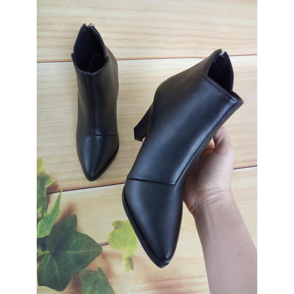 Giày boot nữ cổ thấp đế vuông 7cm màu đen hàng hiệu rosata ro137