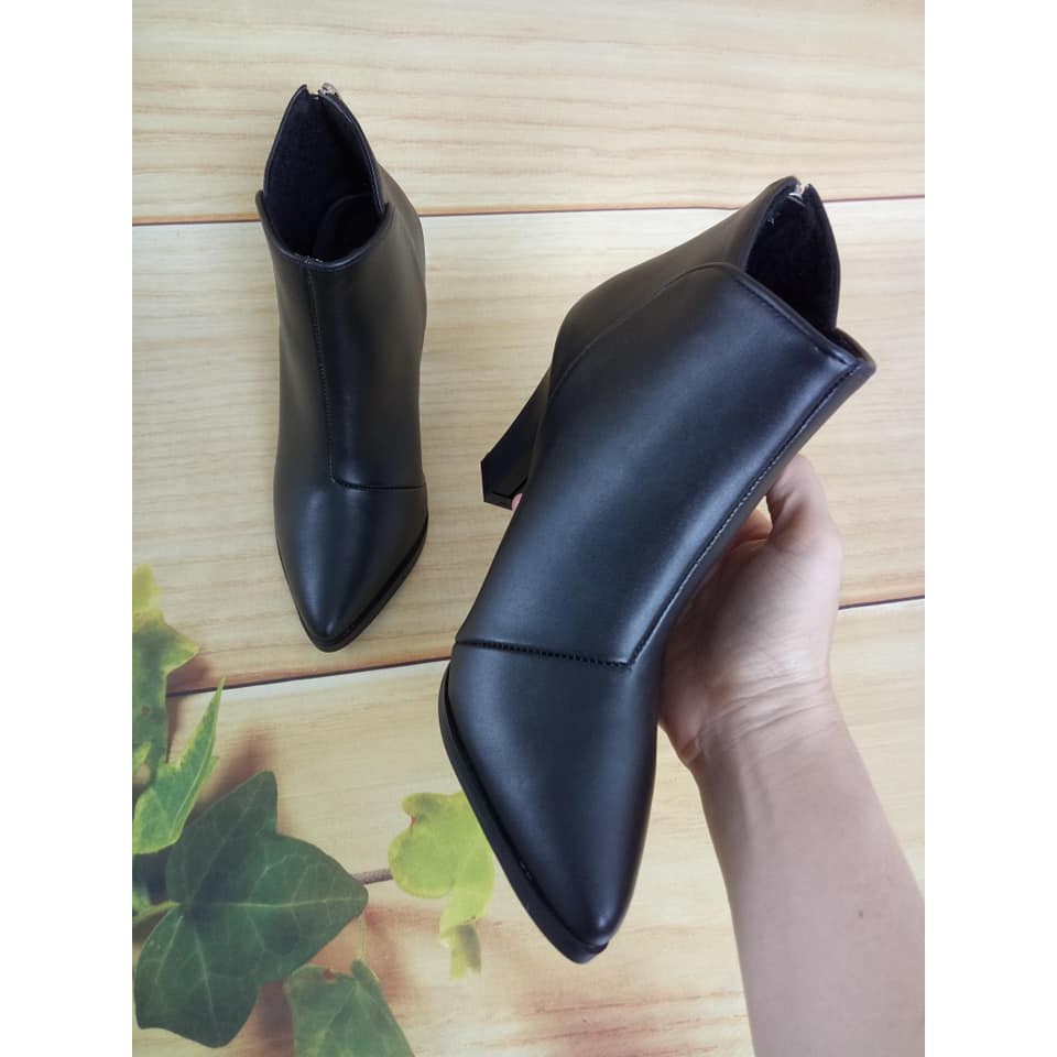 Giày boot nữ cổ thấp đế vuông 7cm màu đen hàng hiệu rosata ro137 | BigBuy360 - bigbuy360.vn
