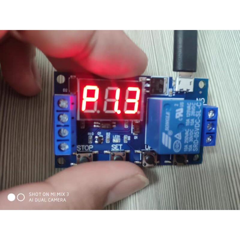 Điều khiển hẹn thời gian tắt mở thiết bị điện chu kỳ từ 1 giây đến 999 giờ