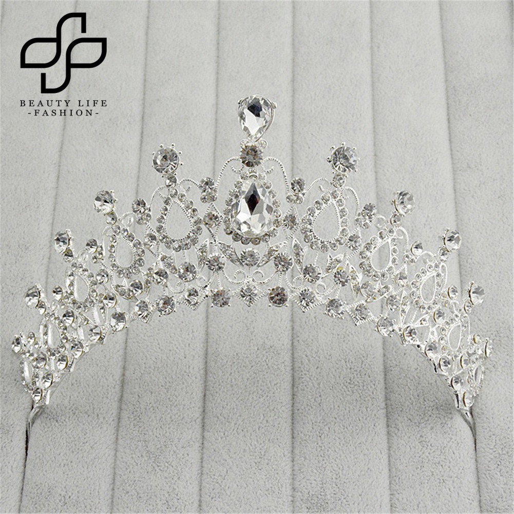 Vương miện cài tóc phong cách retro