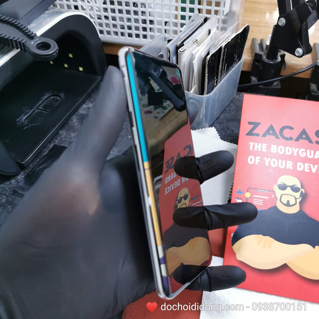 Dán cường lực chống nhìn trộm Samsung S10 Zacase keo UV cao cấp