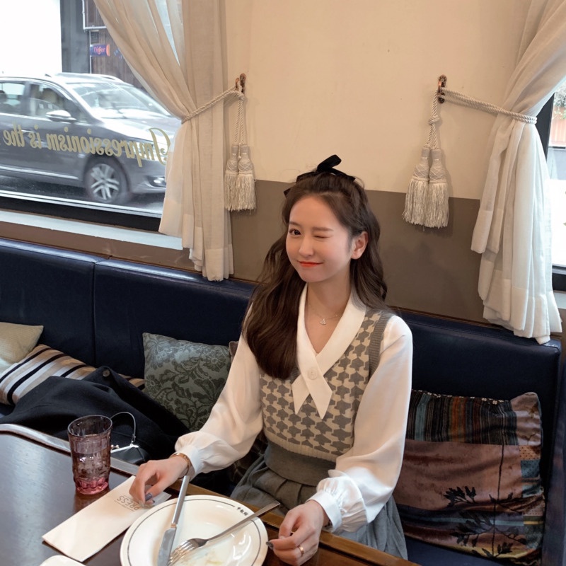 Áo vest cổ chữ v đính đá phong cách retro thanh lịch