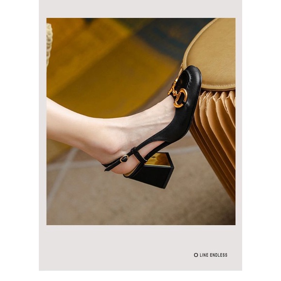 Giày xăng đan cao gót bịt mũi 7phân