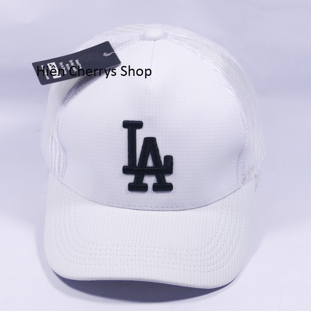 Nón kết lưới LA - Chất liệu Kaki kết hợp với lưới tạo nên sự độc đáo và thoáng mát cho người đội