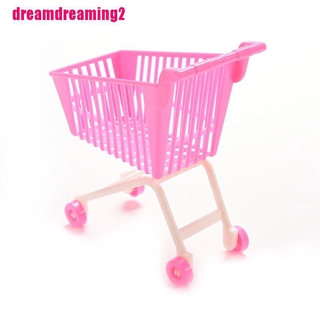 1 Búp Bê Barbie Mua Sắm